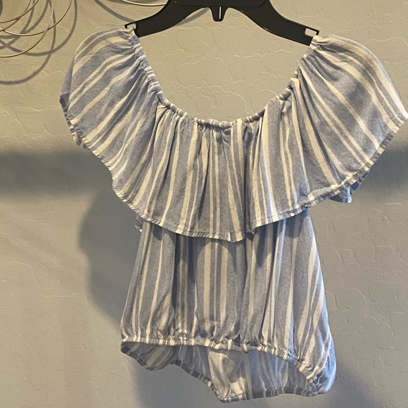 🚩 3 for $18 TheEdit by Seventeen Striped Crop Top - Picture 2 of 4